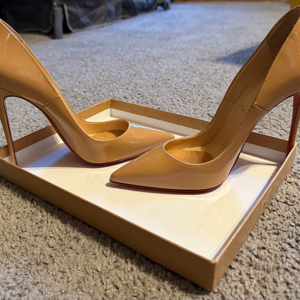 Christian Louboutin Nude RED BOTTOM HEELS NEVER WORN